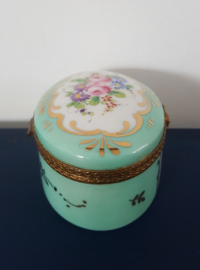 Limoges ovalen dekseldoosje