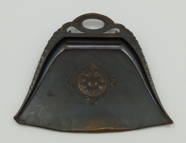 Art nouveau stoffer en blik