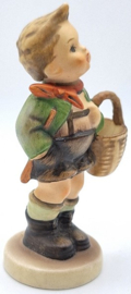 Hummel beeldje 'Village boy'