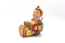 Hummel beeldje 'Let's sing Heini'