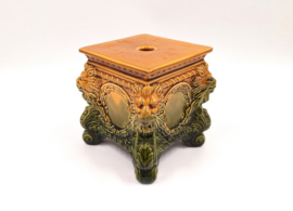 Majolica piëdestal