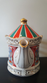 Sadler theepot - Edwardian entertainments circus