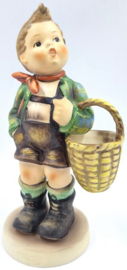 Dubbel A25127 - Controleren - Hummel beeldje 'Dorfbub / Village boy'