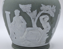 Groen Portland Wedgwood vaasje