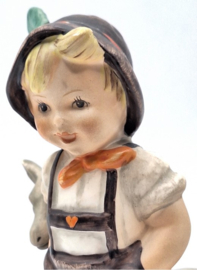 Hummel 'Ziegenbub' / 'Little Goat Herder' 200/0