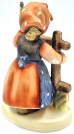 Hummel beeld 'Signs of Spring'