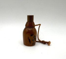 Japans houten sake flesje