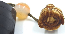 Japanse inro met netsuke