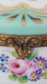 Limoges ovalen dekseldoosje
