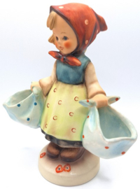 Hummel beeldje 'Mother's darling'