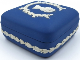 Wedgwood vierkant bakje Elisabeth Duke of Edinburgh