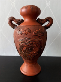 Oosterse terracotta vaas