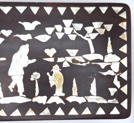 Kistje met parelmoer