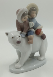 Lladro Inuit riders #5353