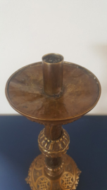 Kandelaar in gotische stijl