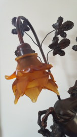 Lamp met paard en decor van bloemen