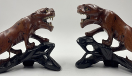 Paar houten Chinese tijgers
