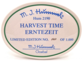 Hummel beeld 'Erntezeit / Harvest time'