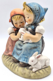 Hummel beeldje 'Easter time'
