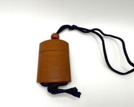 Japanse inro met dobbelstenen