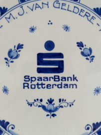 Bord Spaarbank Rotterdam van de Porceleyne Fles