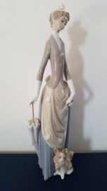 Lladro, dame met chihuahua
