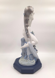 Lladro, Pure Beauty #1945