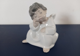 Lladro zittende engel