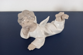 Lladro liggende engel