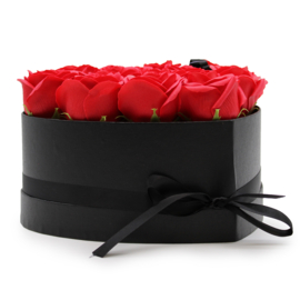 Luxe Zeeprozen Hartvorm Rood – 13 Zeepbloemen Cadeauset