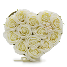 Luxe Zeeprozen Hartvorm Ivoor – 13 Zeepbloemen Cadeauset