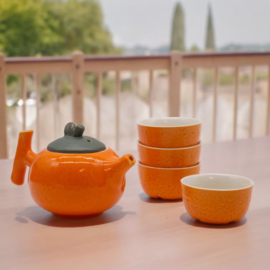 Oranje Kruidenthee  Servies - Theepot & 4 Kopjes