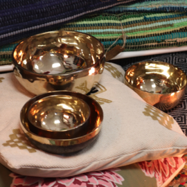 Grote Koperen Klankschaal Zwart & Goud - 17cm