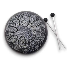 Stalen Tong Geluksdrumss Om Mandala Gegraveerd - 16cm