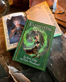 Boek  - Elemental Magic by Anne Stokes & John Woodward (AS)