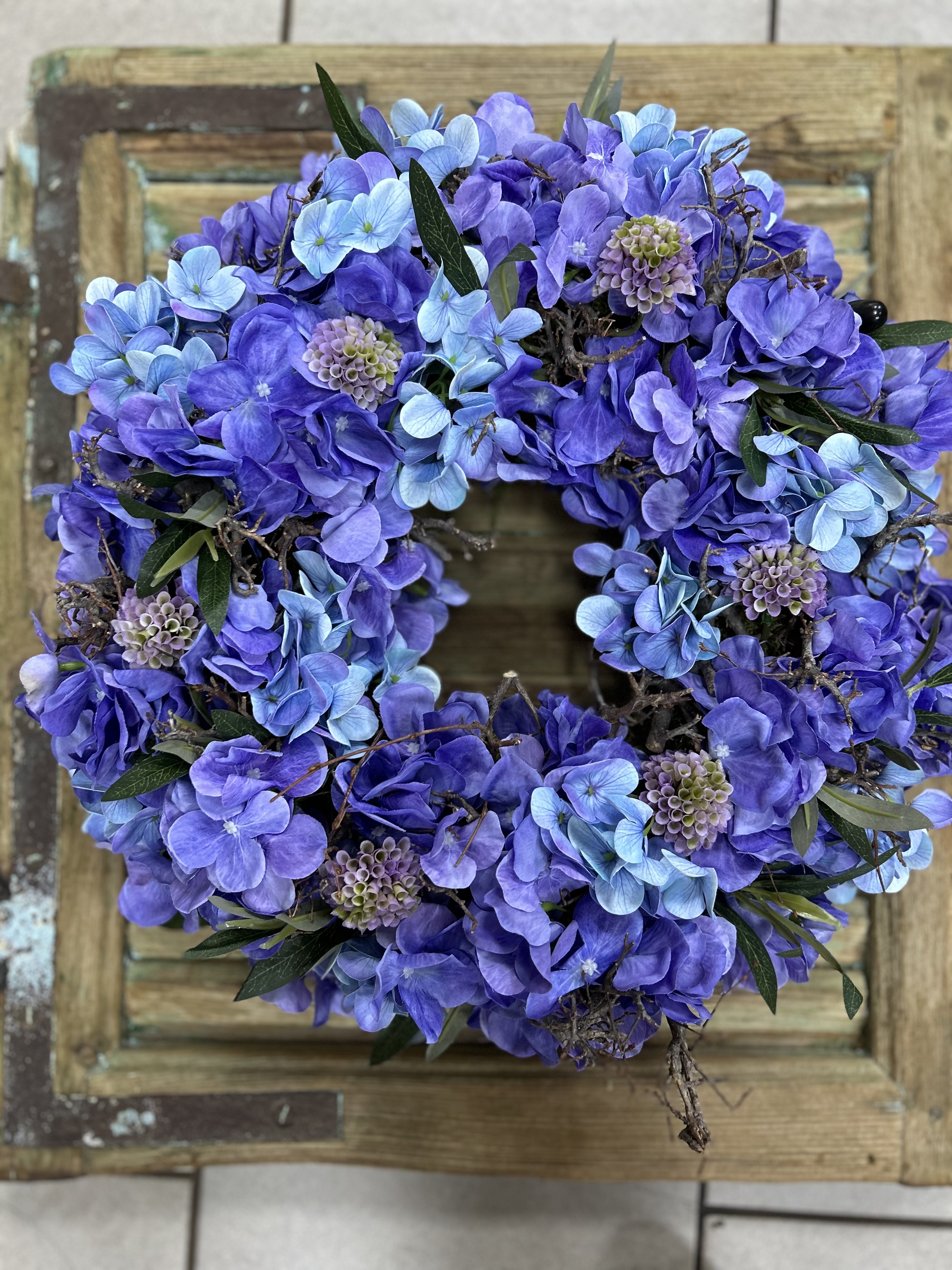 Hortensia krans paars /blauw 45 cm