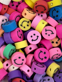 Polymeer kralen mix smiley 20 stuks
