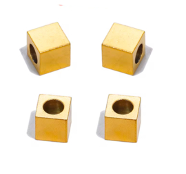 Stainless steel kralen vierkant Goud 5mm 10 stuks