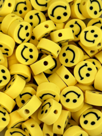 Polymeer kralen smiley geel 20 stuks