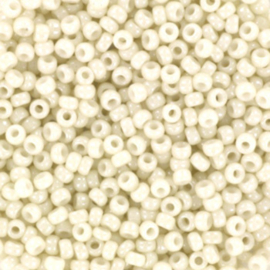 Miyuki 11-600 Opaque luster limestone
