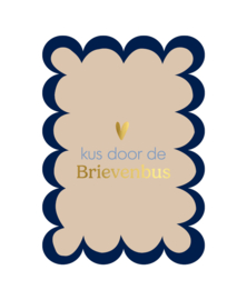 Ansichtkaart bubble: Kus door de brievenbus + hart