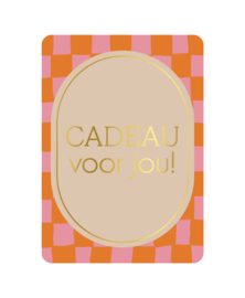 Ansichtkaart: Cadeau voor jou + Handdraw grid (oranje)