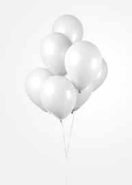 White ballonnen