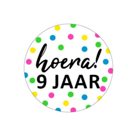 Sticker: Hoera! 9 jaar (neon)