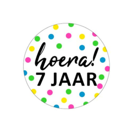 Sticker: Hoera! 7 jaar (neon)