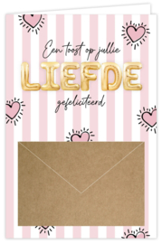 Wenskaart met envelopje: Een toost op jullie LIEFDE gefeliciteerd