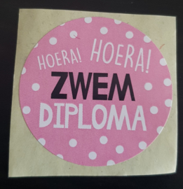 Sticker: Hoera! Hoera! zwemdiploma (roze)