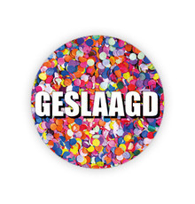 Sticker: GESLAAGD