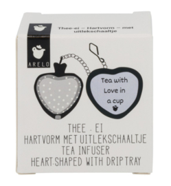 Thee-ei in hartvorm met uitlekschaaltje