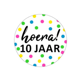 Sticker: Hoera! 10 jaar (neon)